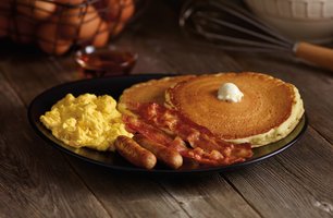 Grand Slam Den plate 